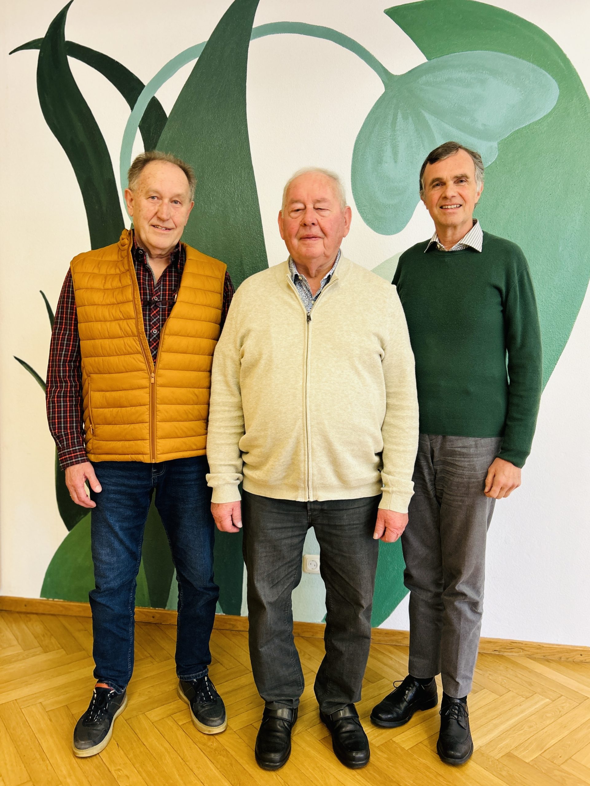 Die Vorstände der NBH Poing.                      
v.l.n.r.: Manfred Renner, Franz Pfluger (1. Vorsitzender), Dr. Ulrich Ossig
